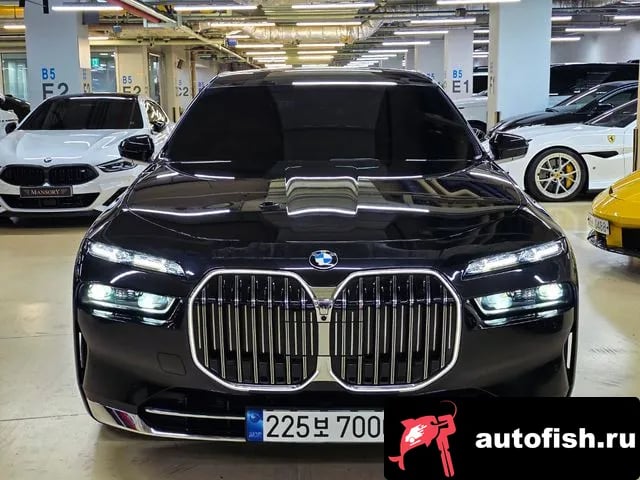 BMW 7-Series 7 Series (G70) 2022 года - похожие автомобили