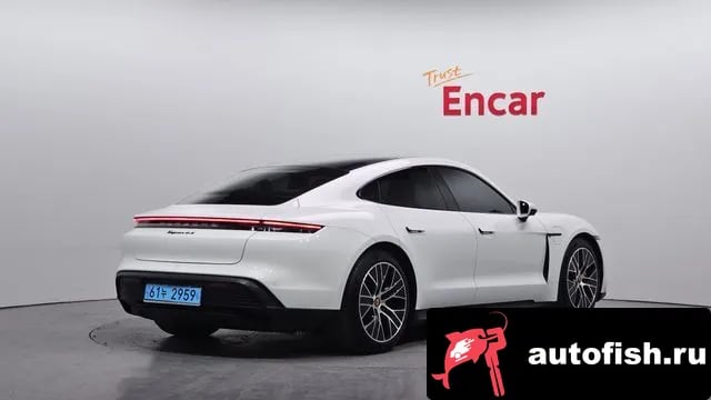 Porsche Taycan Taikan 2021 года - вид 2