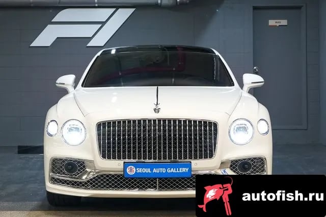 Bentley Flying Spur Flying Spur 3rd Generation 2022 года - вид 3