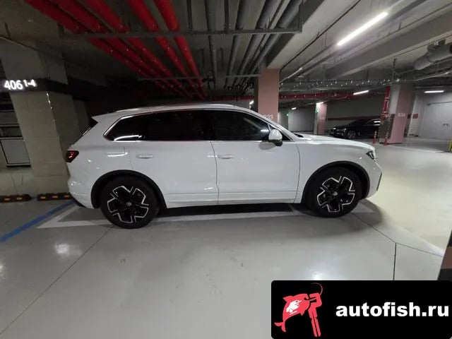 Volkswagen Touareg Tuareg 3rd generation 2025 года - вид 3