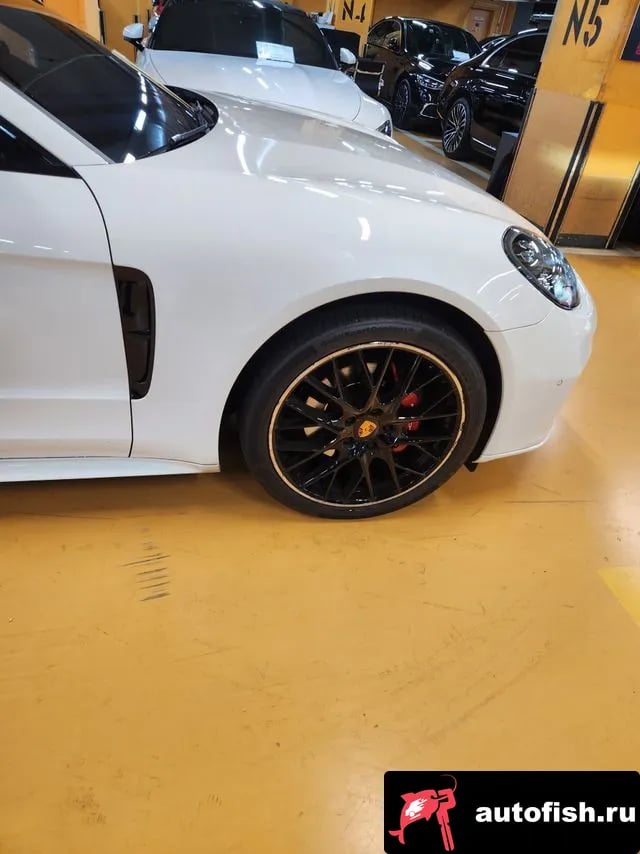 Porsche Panamera Panamera (971) 2020 года - вид 5