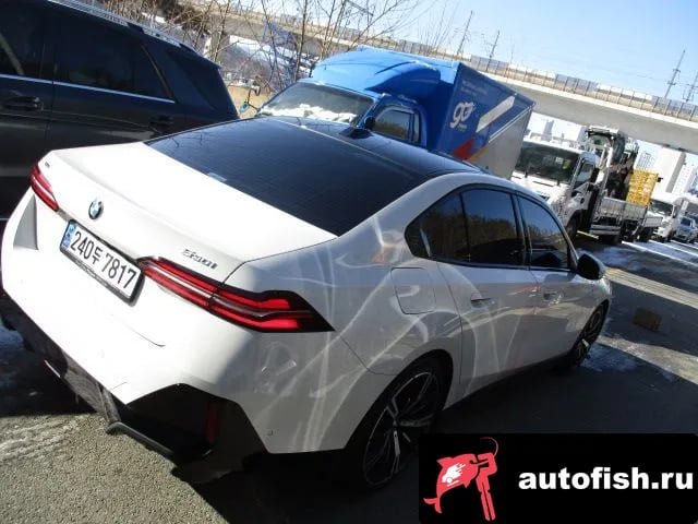 BMW 5-Series 5 Series (G60) 2024 года - вид 5