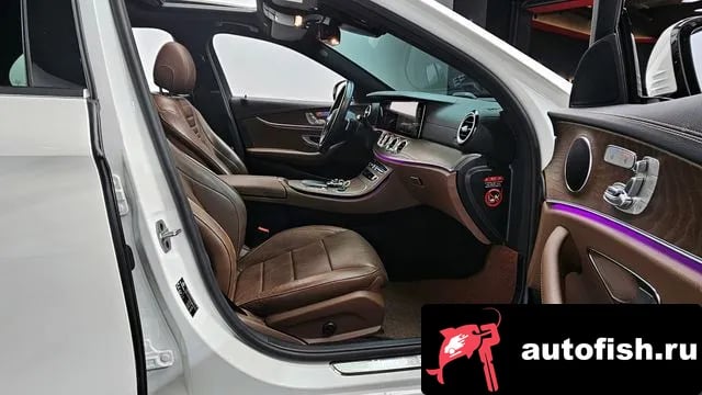 Mercedes-Benz E-Class E-Class W213 2022 года - похожие автомобили