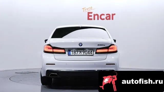 BMW 5-Series 5 Series (G30) 2020 года - вид 4