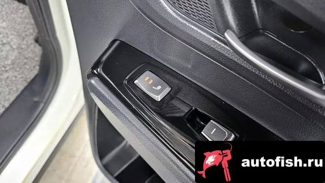 KG Mobility (Ssangyong) KORANDO Beautiful Korando 2021 года - похожие автомобили