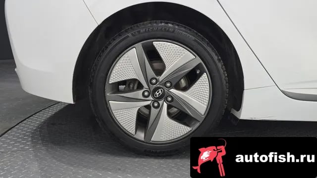 Hyundai Ioniq The New Ionic Hybrid 2019 года - вид 5