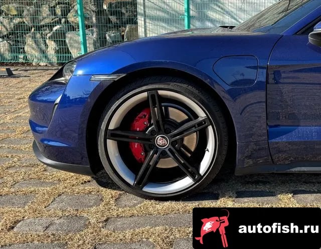 Porsche Taycan Taikan 2021 года - вид 6