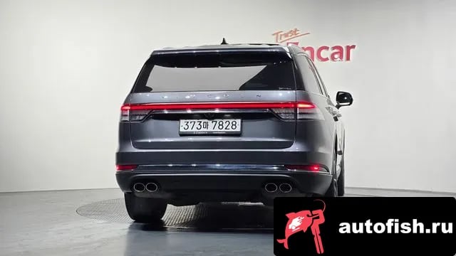 Lincoln Aviator Aviator 2nd generation 2023 года - вид 4