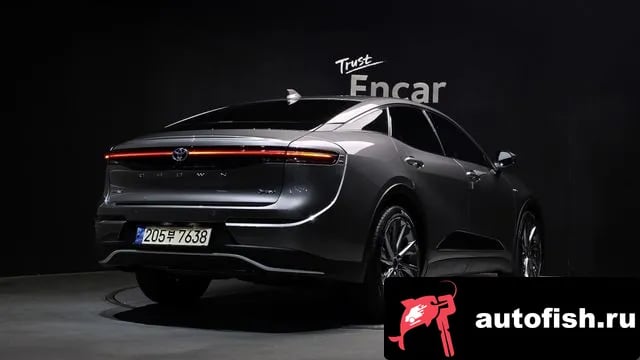 Toyota Crown Crown Crossover 2023 года - вид 2