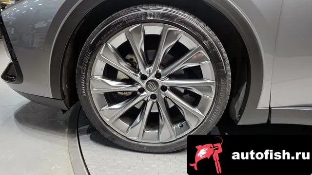 Toyota Crown Crown Crossover 2023 года - вид 5