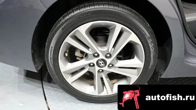 Hyundai AVANTE Avante AD 2017 года - вид 4