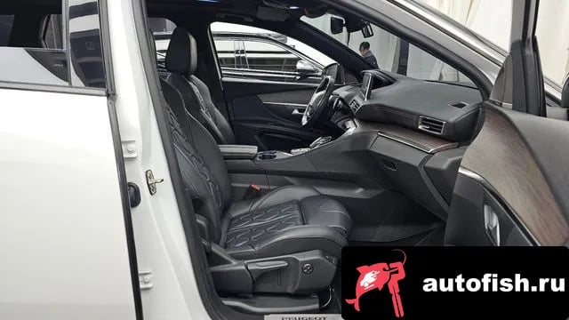 Peugeot 5008 5008 second generation 2021 года - похожие автомобили