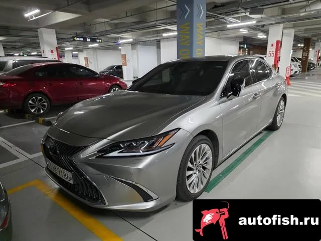 Lexus ES ES300h 7th generation 2020 года - вид 3
