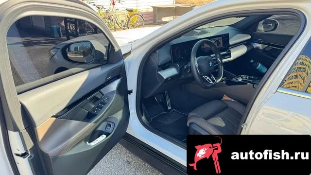BMW 5-Series 5 Series (G60) 2024 года - вид 5