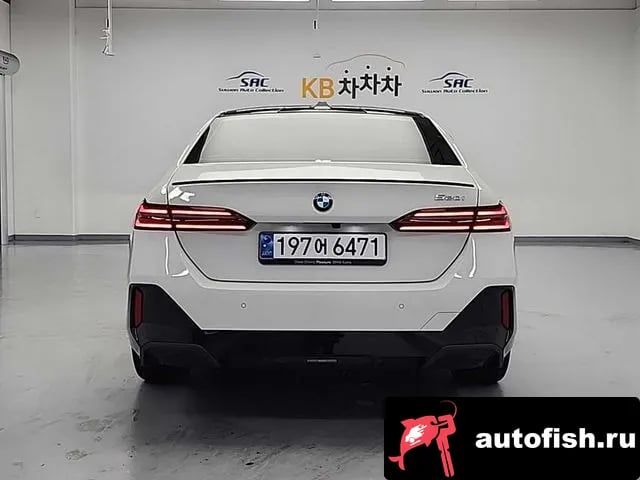 BMW 5-Series 5 Series (G60) 2024 года - вид 3