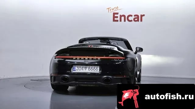 Porsche 911 911 (992) 2020 года - вид 4