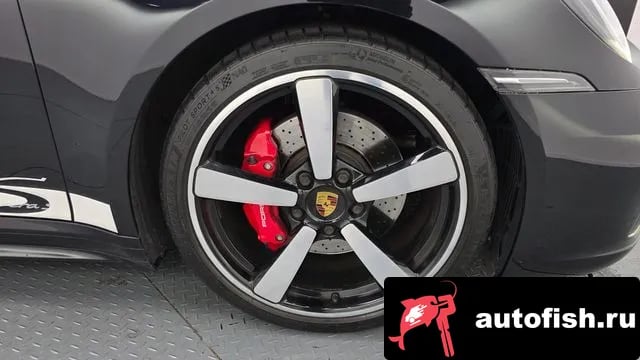 Porsche 911 911 (992) 2020 года - вид 5