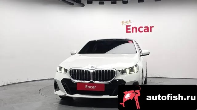 BMW 5-Series 5 Series (G60) 2025 года - вид 3
