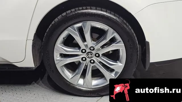 Toyota Sienna Siena 4th Generation 2021 года - вид 5