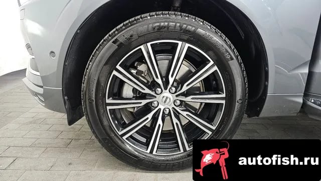 Volvo XC60 XC60 second Generation 2017 года - вид 5