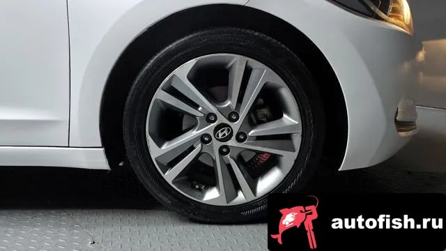 Hyundai AVANTE Avante AD 2017 года - вид 5