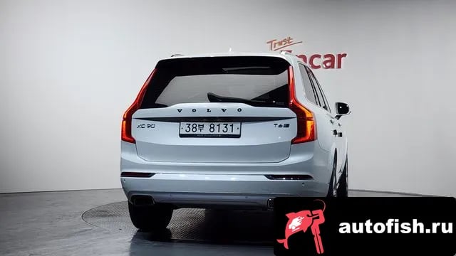 Volvo XC90 XC90 second Generation 2017 года - вид 4