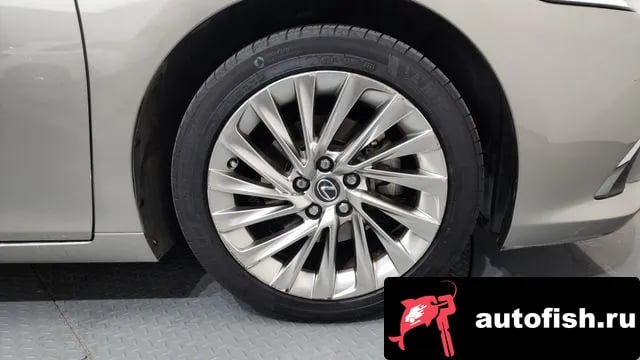 Lexus ES ES300h 7th generation 2020 года - вид 5