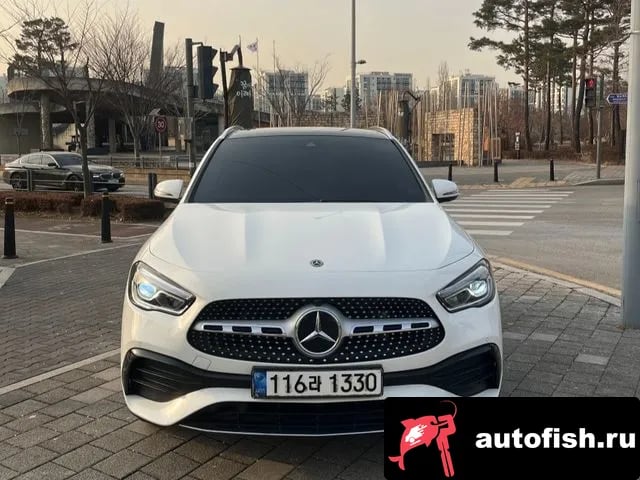 Mercedes-Benz GLA-Class GLA - Class H247 2020 года - вид 3