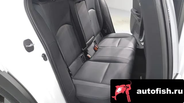 Lexus UX UX300h 2024 года - похожие автомобили