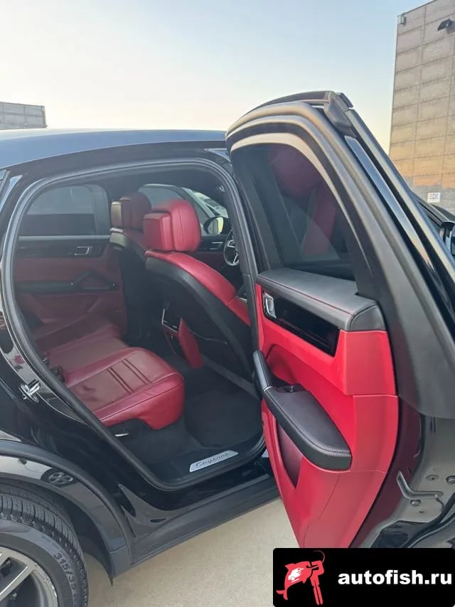 Porsche Cayenne Cayenne (PO536) 2020 года - похожие автомобили