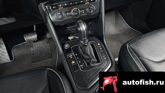 Volkswagen Tiguan Tiguan second Generation 2018 года - похожие автомобили