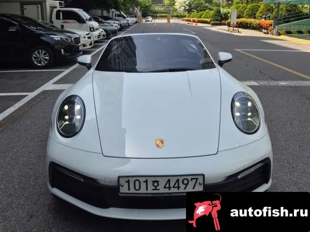 Porsche 911 911 (992) 2020 года - вид 3