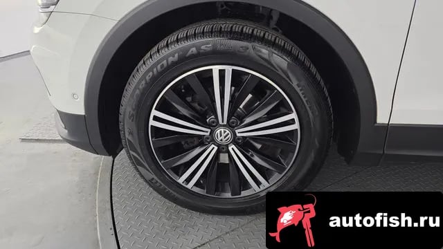 Volkswagen Tiguan Tiguan second Generation 2019 года - вид 5