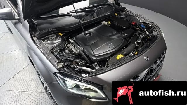 Mercedes-Benz GLA-Class GLA-Class X156 2018 года - вид 6