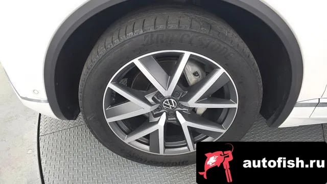 Volkswagen Touareg Tuareg 3rd generation 2023 года - вид 5