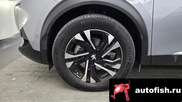 Peugeot 2008 e-2008 second generation 2021 года - вид 5