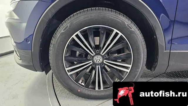 Volkswagen Tiguan Tiguan second Generation 2019 года - вид 5