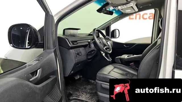 Hyundai Staria Staria 2025 года - похожие автомобили