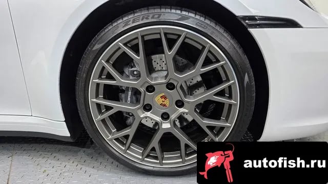 Porsche 911 911 (992) 2024 года - вид 5