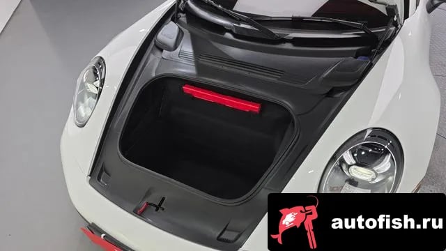 Porsche 911 911 (992) 2024 года - вид 6