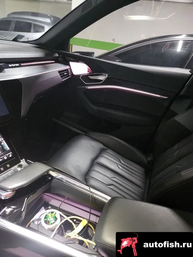 Audi e-tron e-Tron 2021 года - вид 4