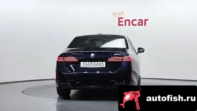 BMW 5-Series 5 Series (G60) 2024 года - вид 4