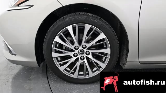 Lexus ES ES300h 7th generation 2018 года - вид 5