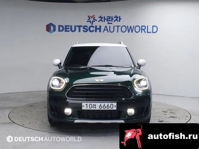 Mini Countryman Cooper D Country Man 2018 года - вид 3