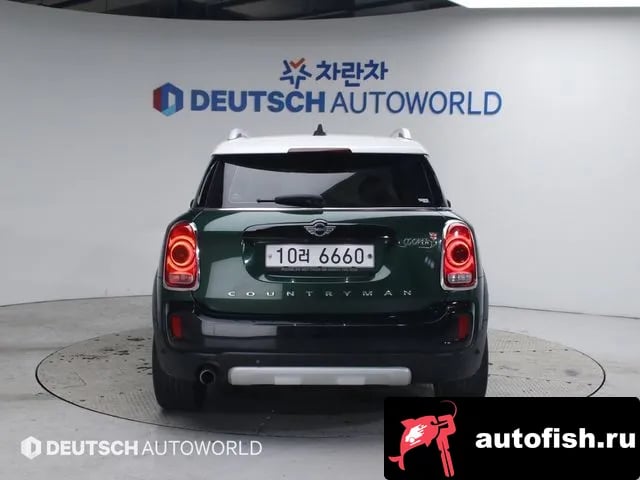 Mini Countryman Cooper D Country Man 2018 года - вид 4