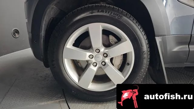 Land Rover Defender Bitdefender (L663) 2021 года - вид 5