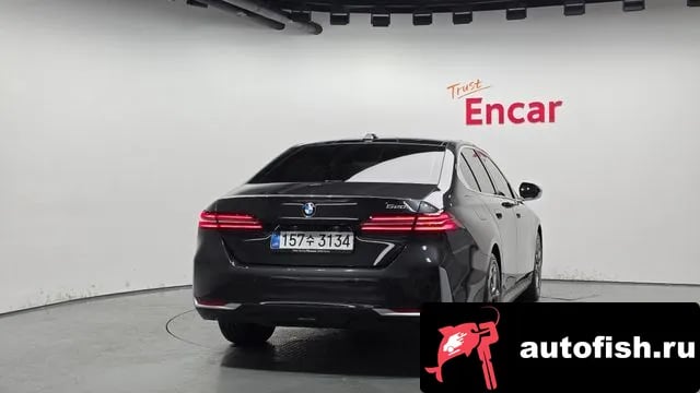BMW 5-Series 5 Series (G60) 2025 года - вид 4