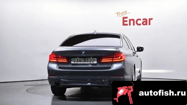 BMW 5-Series 5 Series (G30) 2019 года - вид 4