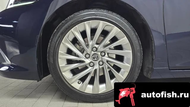 Lexus ES ES300h 7th generation 2019 года - вид 5