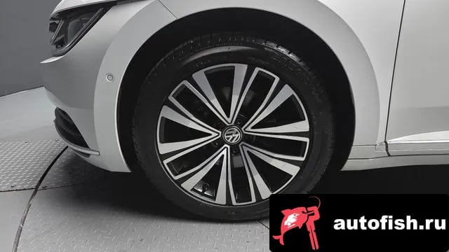 Volkswagen Arteon Atheon 2019 года - вид 5